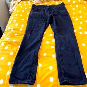 Old Navy slim flat front chinos pants navy, w34/L32.